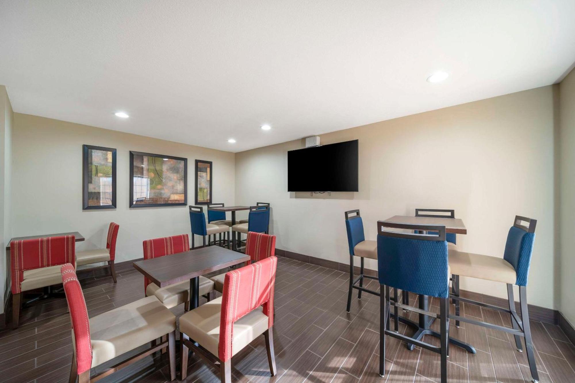 Comfort Suites Red Bluff Near I-5 Dış mekan fotoğraf