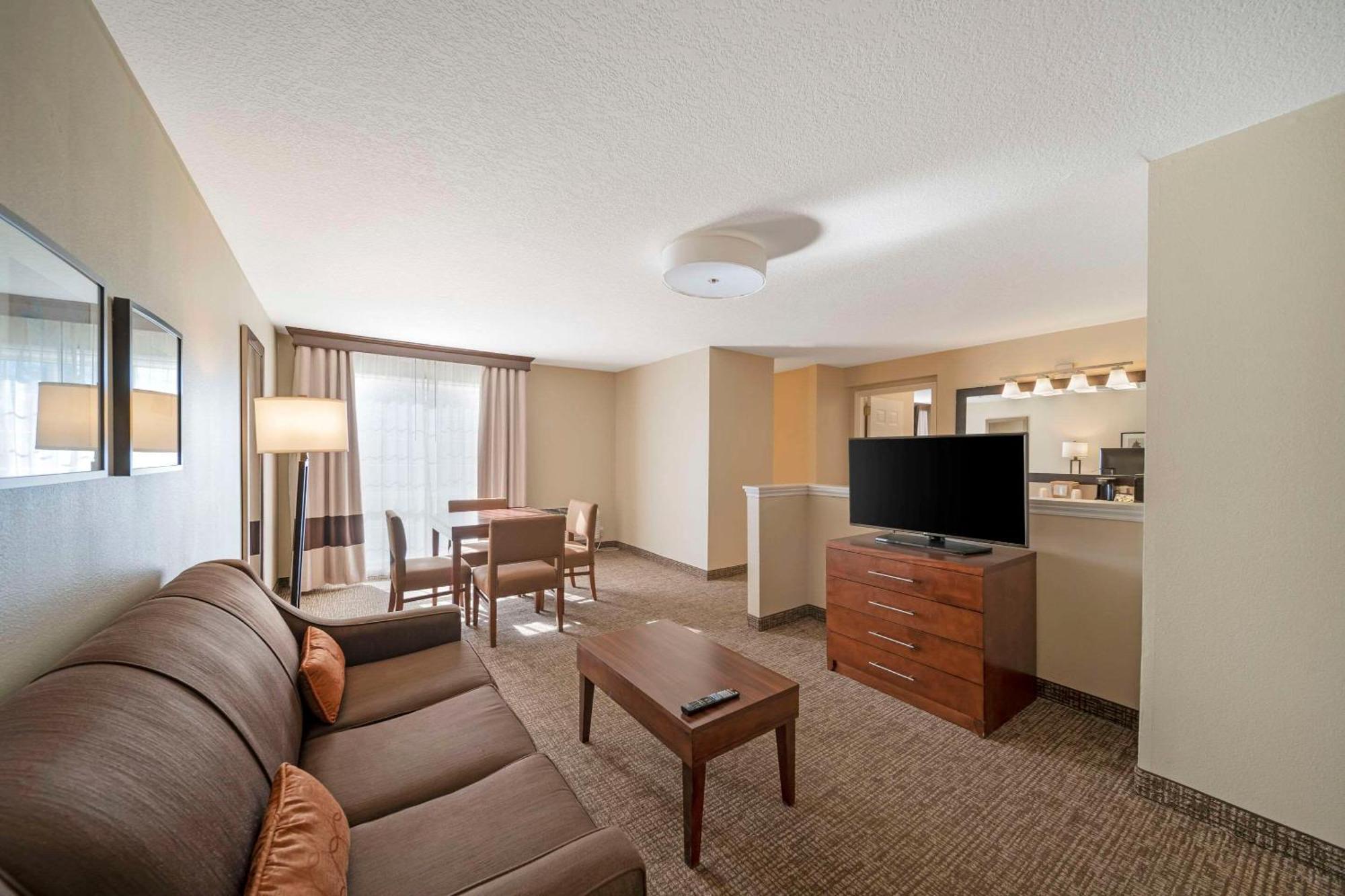 Comfort Suites Red Bluff Near I-5 Dış mekan fotoğraf