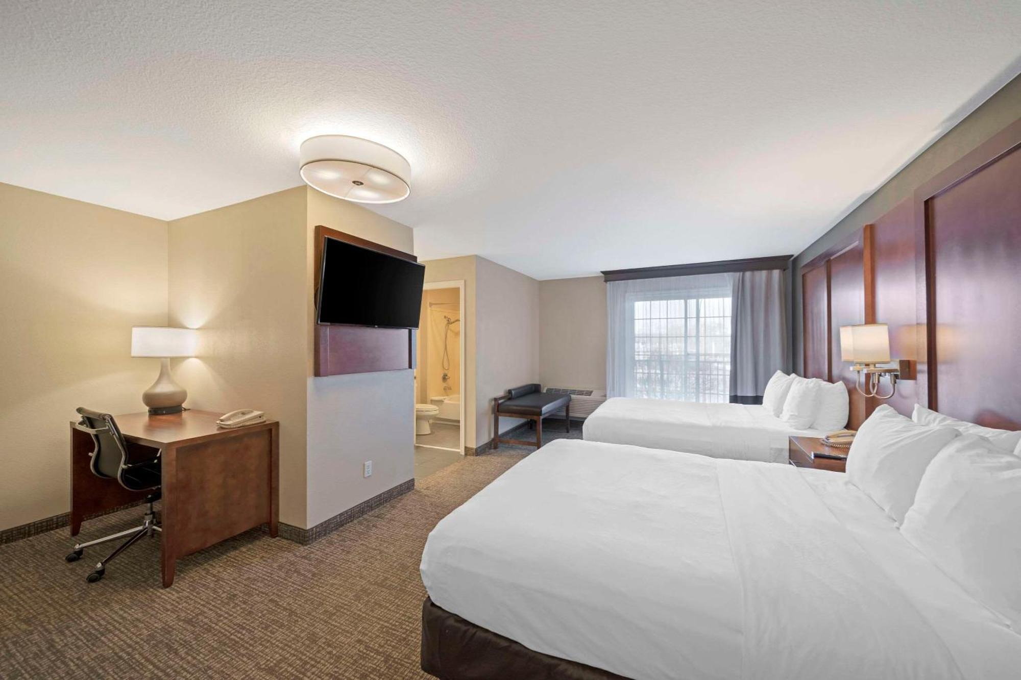 Comfort Suites Red Bluff Near I-5 Dış mekan fotoğraf