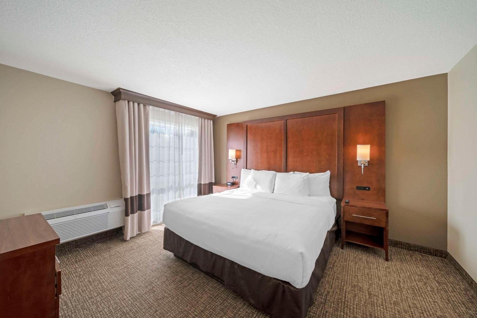 Comfort Suites Red Bluff Near I-5 Dış mekan fotoğraf