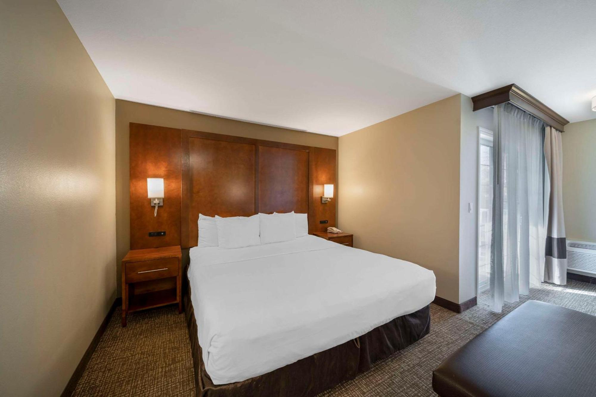 Comfort Suites Red Bluff Near I-5 Dış mekan fotoğraf
