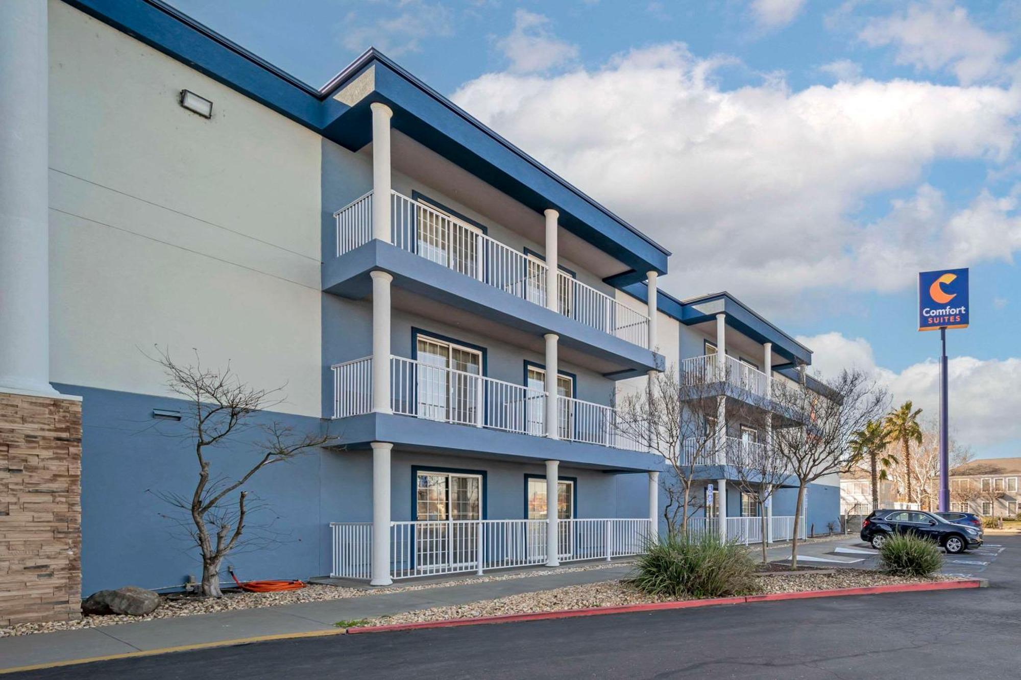 Comfort Suites Red Bluff Near I-5 Dış mekan fotoğraf